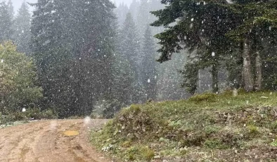 Bartın’a Mevsimin İlk Karı Yağdı, Sağanak Yağışlar Yaşanıyor